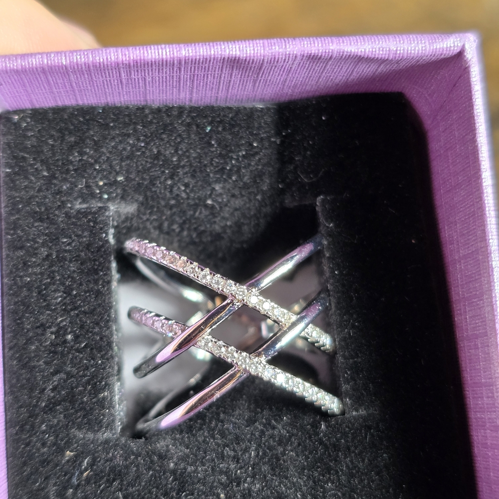 925 Silver Moissanite Ring - Picture 5 of 6